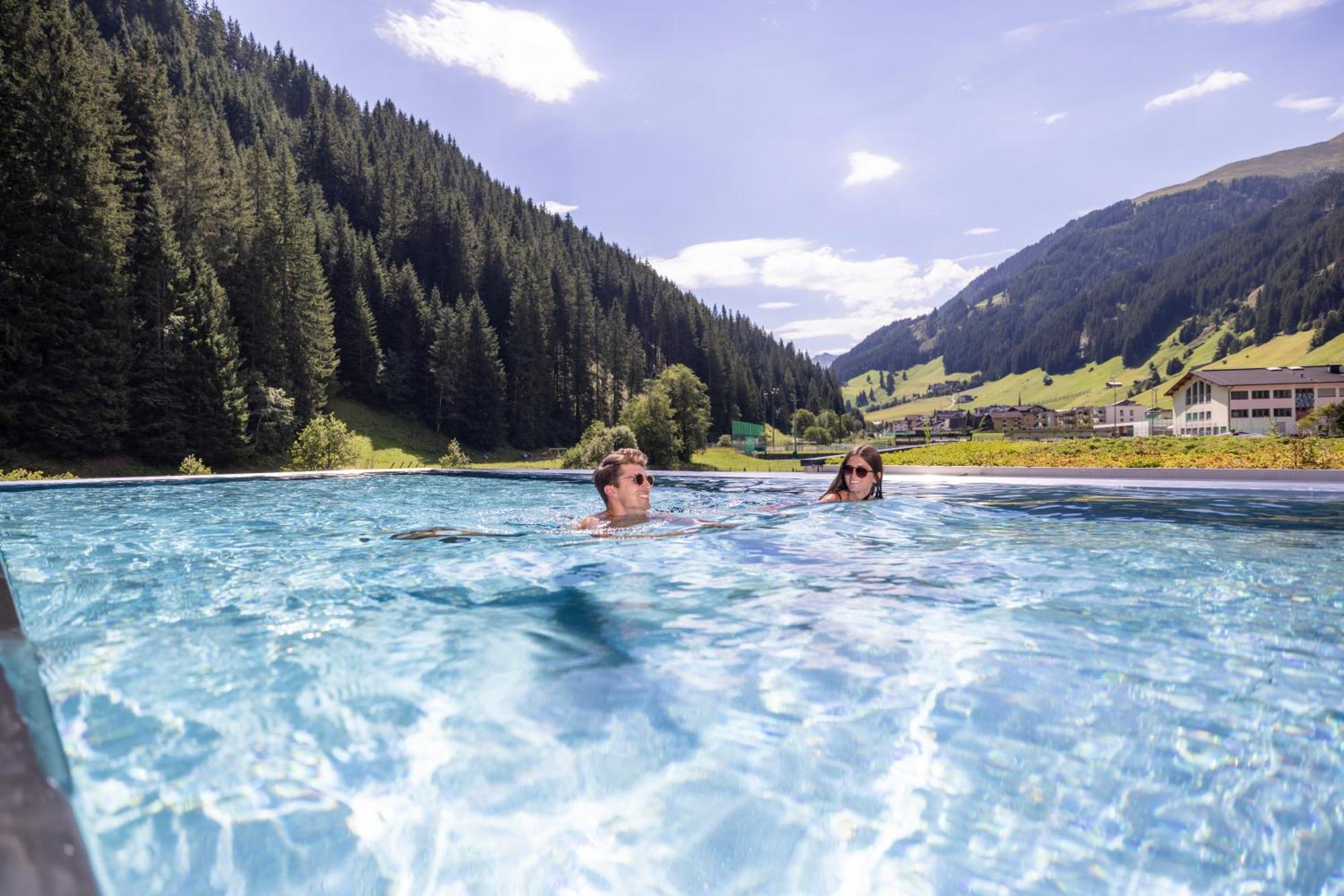 Natur- & Wanderhotel Tuxertal Екстериор снимка