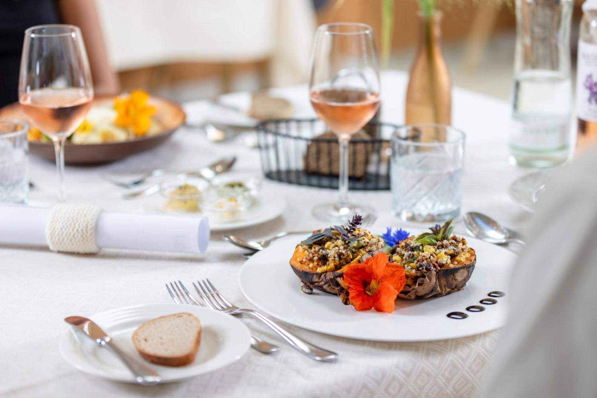 Natur- & Wanderhotel Tuxertal Екстериор снимка
