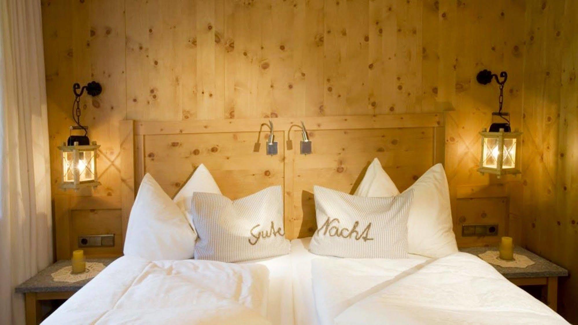 Natur- & Wanderhotel Tuxertal Екстериор снимка