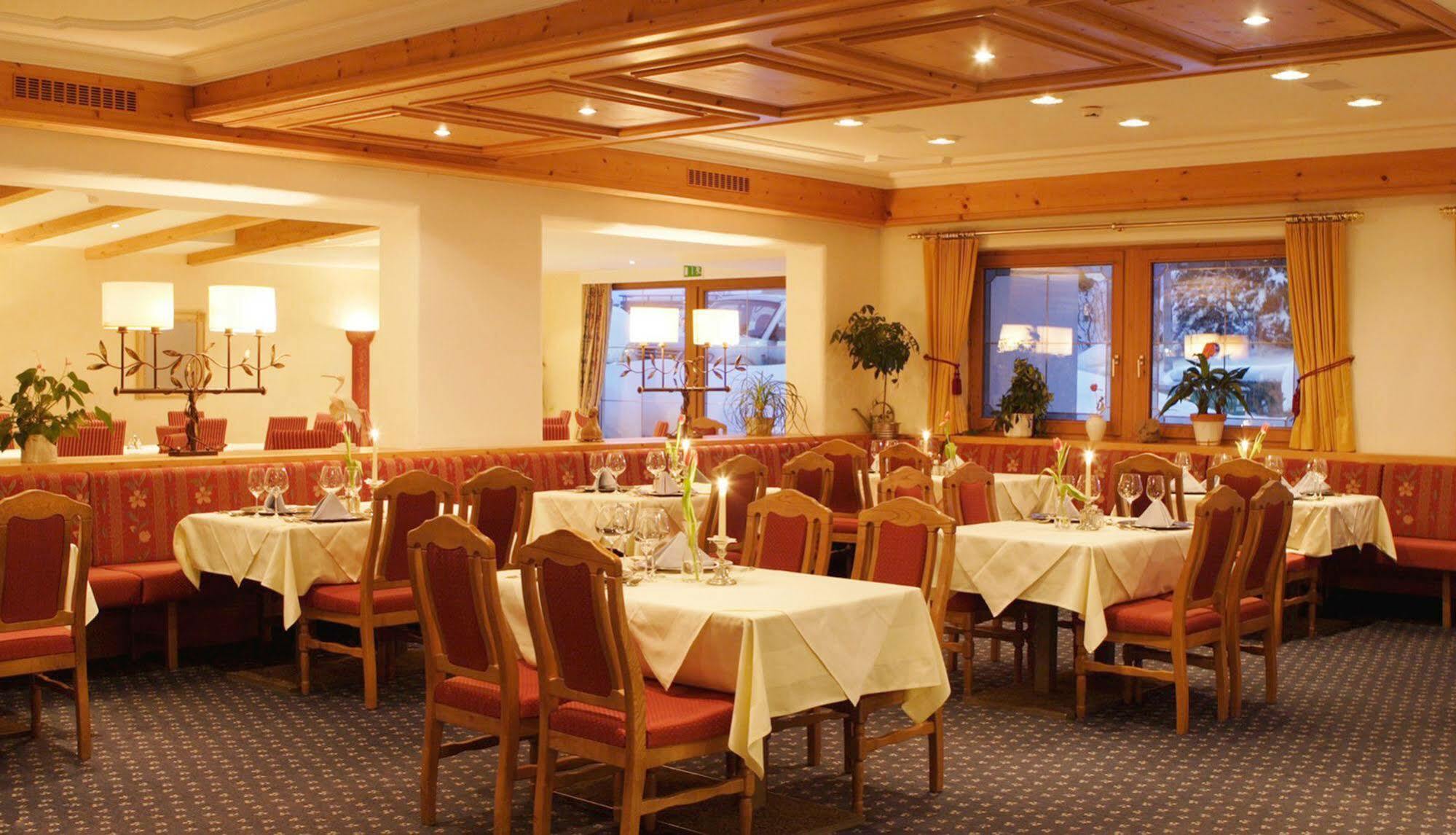 Natur- & Wanderhotel Tuxertal Екстериор снимка